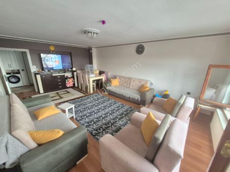 Site İçi 3+1 135 M2 Göl Ma