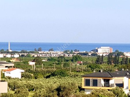 Kuşadası Davutlar'da Deniz Manzaralı Havuzlu Sitede Satılık Daire