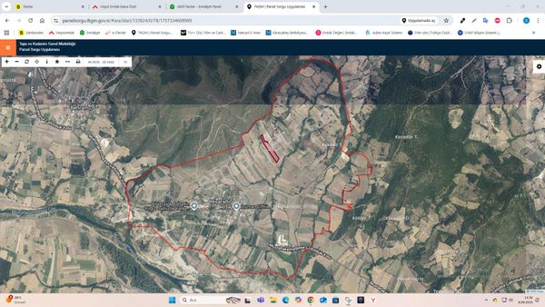 Hisaraltı Mahallesi 13.200 M2 Tarla