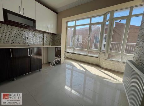 Rw-fly' Dan 2. Anafartalar Mah Satılık 3+1 Dairemiz