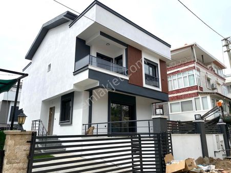 Gözütok Mimarlık Emlak 'tan Çukuraltında Uygun Fiyatlı Sıfır Villa