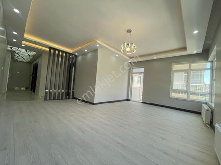 Tepebaşı'nda Katta Ön Cephe Bağımsız Ultra Lüx Yapılı 3+1 Daire