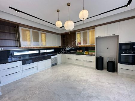 İtibar 'dan Aktoprak 'da Muazzam Konumda Ultra Lüks 4+1 Villa!!!