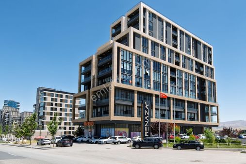 Renaza Plaza Uzmanı Evren Coşkun'dan Köşe Çankaya Cepheli Ticari