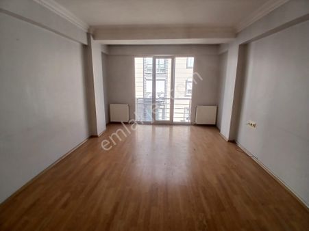 Güven Emlak Tan Merkezi Konumda Karanlıgı Olmayan Ara Kat 2+1 Satılık Daire