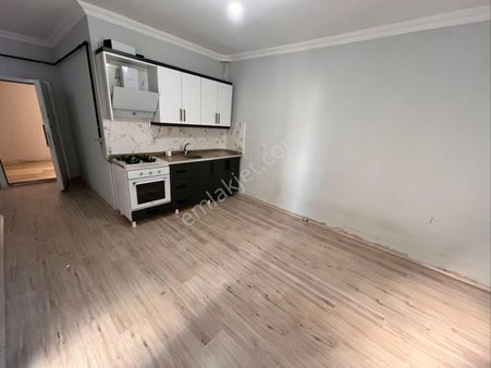 Murat Emlaktan Suphiye Bölünmez O.o Yanı 1+1 Dairemiz Kiralıktır