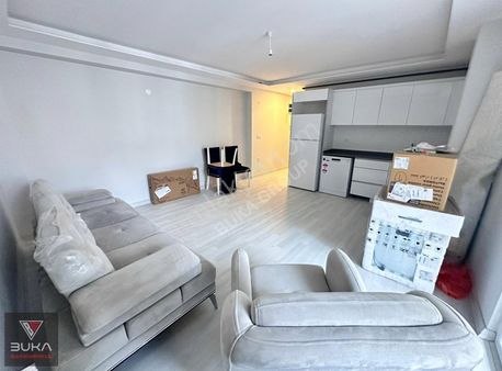 2 Kat Otoparklı Geniş Balkonlu Sıfır Binada Eşyalı Kiralık 1+1