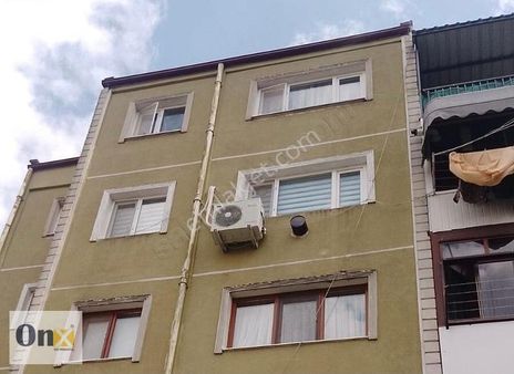 Ferizli Göçmen Konutlarında 2+1 Satılık En Üst Kat Daire