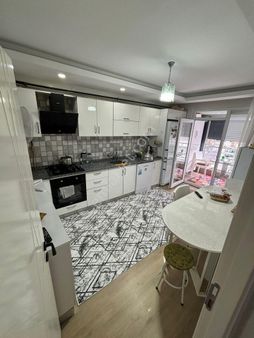 🏠 Şarhöyük Mahallesinde Sıfırdan Farksız Asansörlü 2+1 Satılık Daire