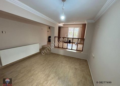 İzmir Bergama'da Yuvam Sitesi'nde 4+2 Müstakil Villa