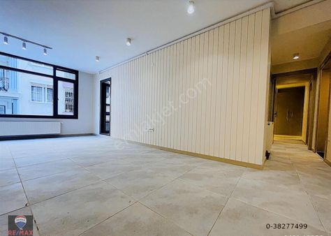 Karşıyaka Sevgi Yolunda Full Tadilatlı Satılık Daire