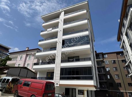 Mânâ İş Gayrimenkul Erikliman Mahallesinde 2+1 Kiralık Daire