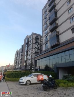 Dnz Kurtköy Sitesinde File Market Üstü 4.kat Kiralık