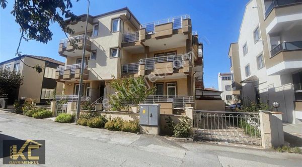 Kc'den Plevne Mah.4.noter Karşısı Satılık Triplex