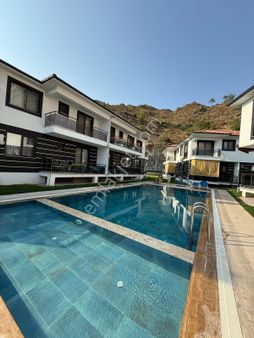 Stop’tan Ortaca Bahçelievler’de *havuzlu Sitede* 2+1 Dubleks Villa