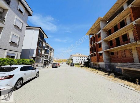 Çolakibrahimbey'de Ara Kat Yerden Isıtmalı 2+1 Daire