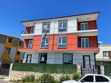 Ata Gayrimenkul'den 6+1 Altyapılı 200 M2 Arsa İçinde Lüks Villa