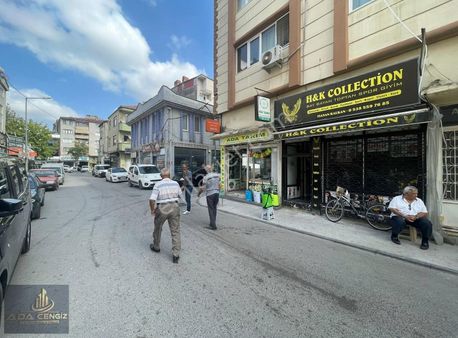 Tozlu Camii Mevkinde 35 M2 Tuvaleti Mutfağı Bulunan Dükkan