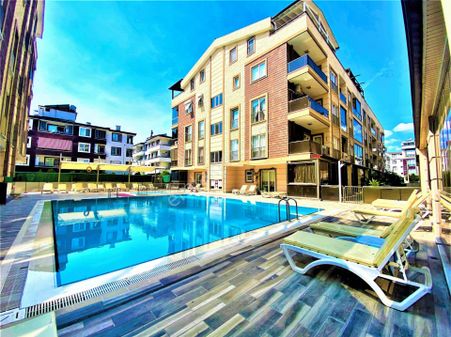 🛑🛑aktif'ten Akçay'da Satılık Yüzme Havuzlu Otoparklı ,güvenlikli Eşyalı Lüx 1+1 Daire