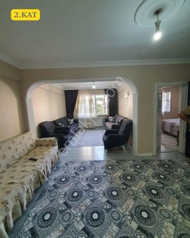 Malteepe Mahallesinde 5 Katlı Satılık Bina