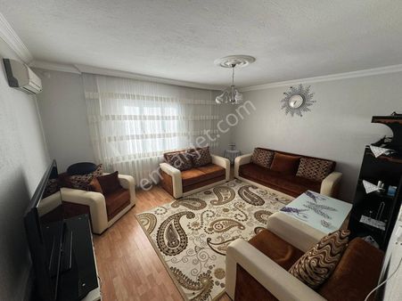 Turgutlu Satılık Şehitler Mah 100m2 2+1 Oda 2. Ara Kat Doğalgazlı Balkonlu Daire