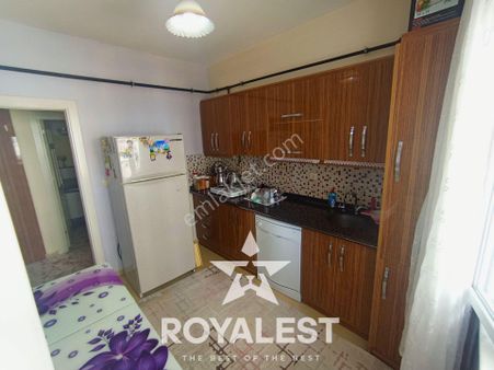 Royalest'ten Tramvay Yanı Bakımlı İskanlı Hasarsız 2+1