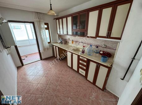 Yenikent Net Emlaktan Cadde Cephe 3+1 Ara Kat Asansörlü