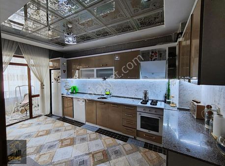 Arakat Kapalı Otoparklı Site İçerisinde 3+1 Satılık Daire