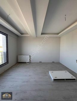 Cumhuriyet Mh. Çağlak Parkı Yanında 100 M2 2+1 Satılık Lüx Daire