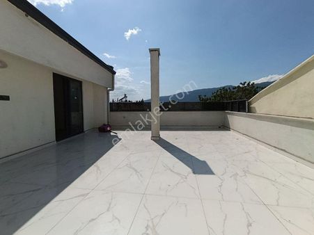 Zeytinli Köyünde Dag Manzaralı Teraslı 4+1 Sıfır Kat Dublex