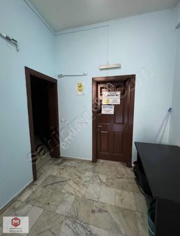 Üsküdarda İş Merkezinde 20m2 Satılık Ofis