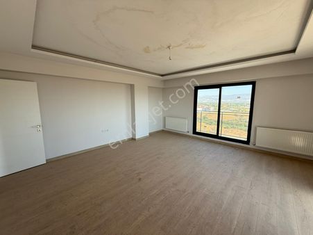 Manisa Alaşehir Alper Gayrimenkulden Kurtuluş Mah. Deniz Park Evleri 3+1 160m2