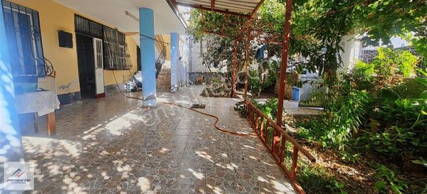 3 Katlı Bahçeli, 3 Adet Geniş 2+1 Satılık