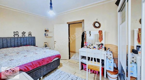 Hilal Gayrimenkulden Çift Balkon Katta Tek Full Kredi İmkanlı