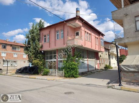 Gemici'de Ana Cadde Üzerinde Satılık Müstakil Ev