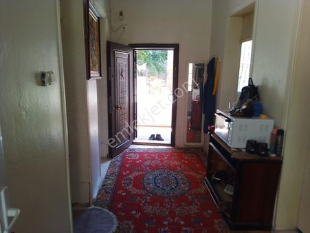 İzmir Karabağlar Bozyaka Mahallesi Satılık 2 Katlı Müstakil