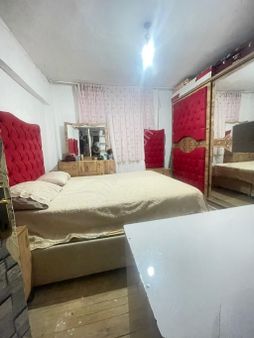 İmar İskan Evlerinde 2+1 Ara Kat Satılık Daire