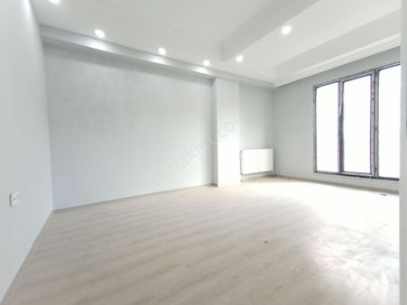 Veysel Karani Mh De2+1,85m2 ,ferah,fırsat Daire Arakat