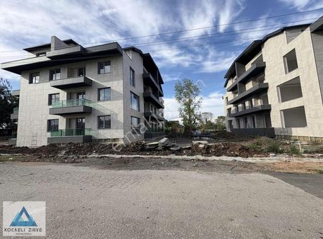 Başiskele Kullarda Lüks 3+1 Çatı Dubleks Satılık Daire