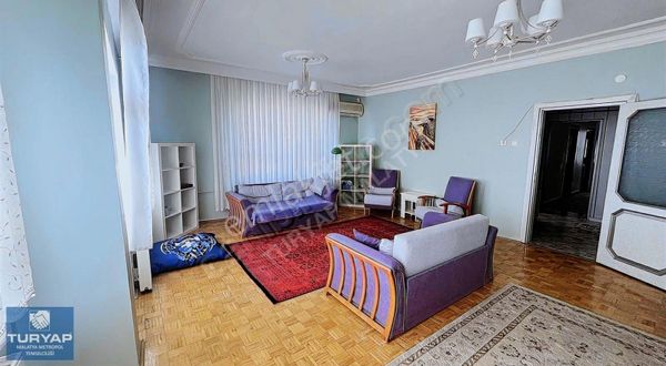 Turyap Metropol'den Vali Konağı Karşısında Eşyalı Kiralık Daire