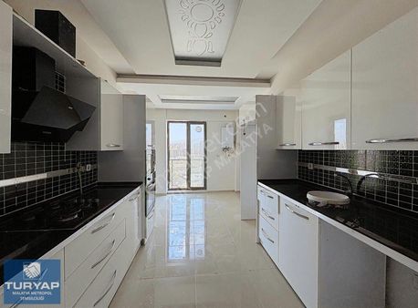Turyap Metropol'den Bostanbaşı Kanal Üstünde Kiralık Daire