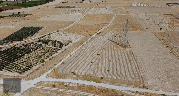 Joy/max'dan Sarayköyde Satılık Tarla