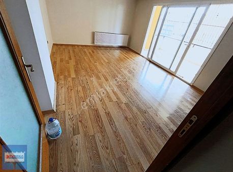 Türkmen Başı Bulvarı Az Katlı İskanlı Geniş Süper Konum 4+1