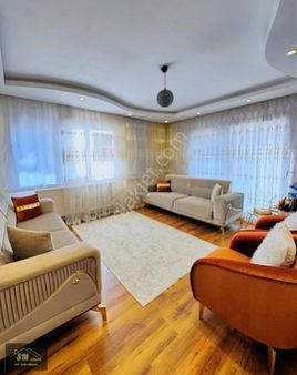 Sm Emlak'tan Satılık Cumhuriyet Okulu Civarı 3+1 Fırsat Daire