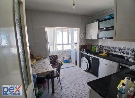 Pex Emlaktan Cemiyet Mahallesinde Satılık 3+1 Daire