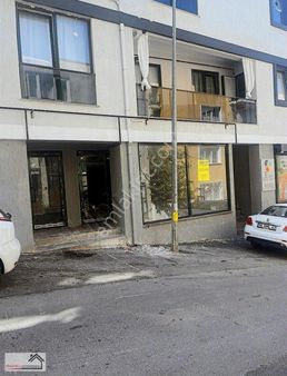 Selçukbey Caddesinde 97 M2 Satılık Dükkan