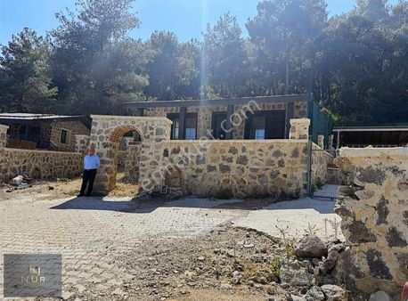 Doğancılar 470 M2 Bahcelı Yenı Taş Ev