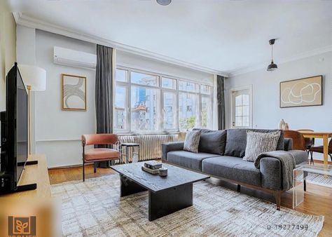 Levent Nisbetiye'de Yenilenmiş Yatırımlık Geniş 2+1 Daire