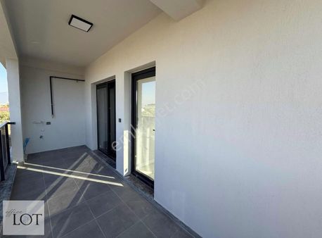 Karahasanlıda Ayrı Mutfaklı, Geniş 2+1 Satılık Daire