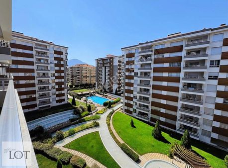 Şemikler Su Dünyası Sitesin'de Satılık 4,5+1 Satılık Daire